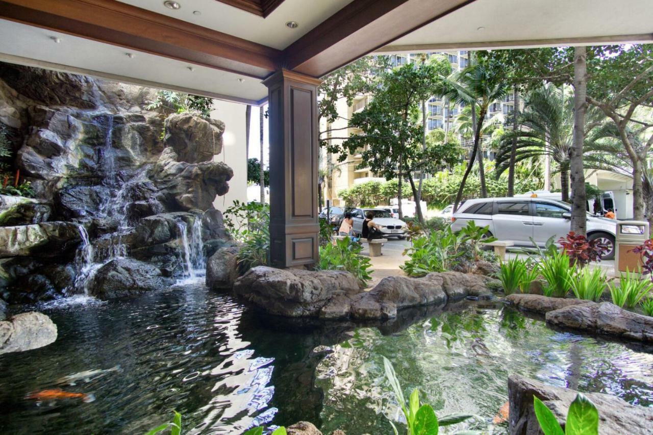 Waikiki Banyan By Koko Resorts Honolulu Esterno foto